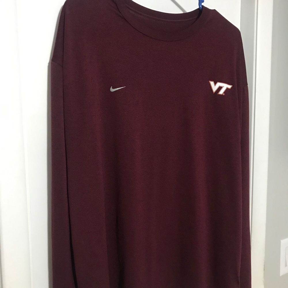Nike XXL Virginia Tech long sleeve shirt. Nike fit
